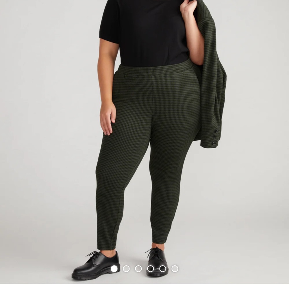 NWT Minimalist Moro Pocket Signature Ponte Pants